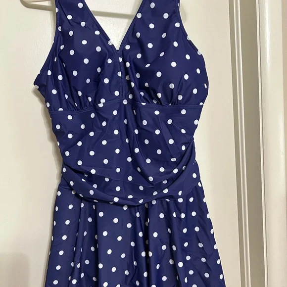 Polka Dot Womens Plus Size One Piece Swimsuit - Picture 1 of 9